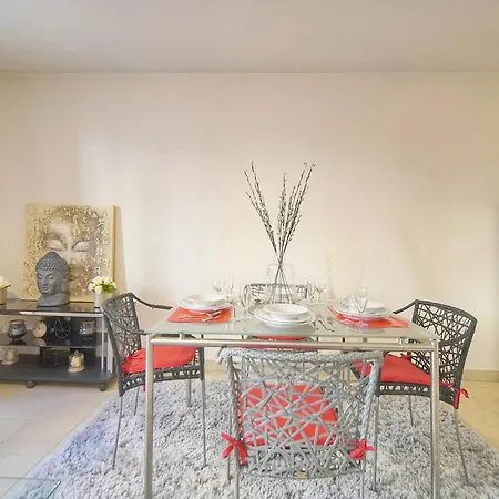 Immogroom - T2 - Ac - Suquet Апартаменты *